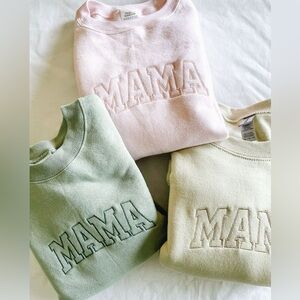 MOM Crewneck